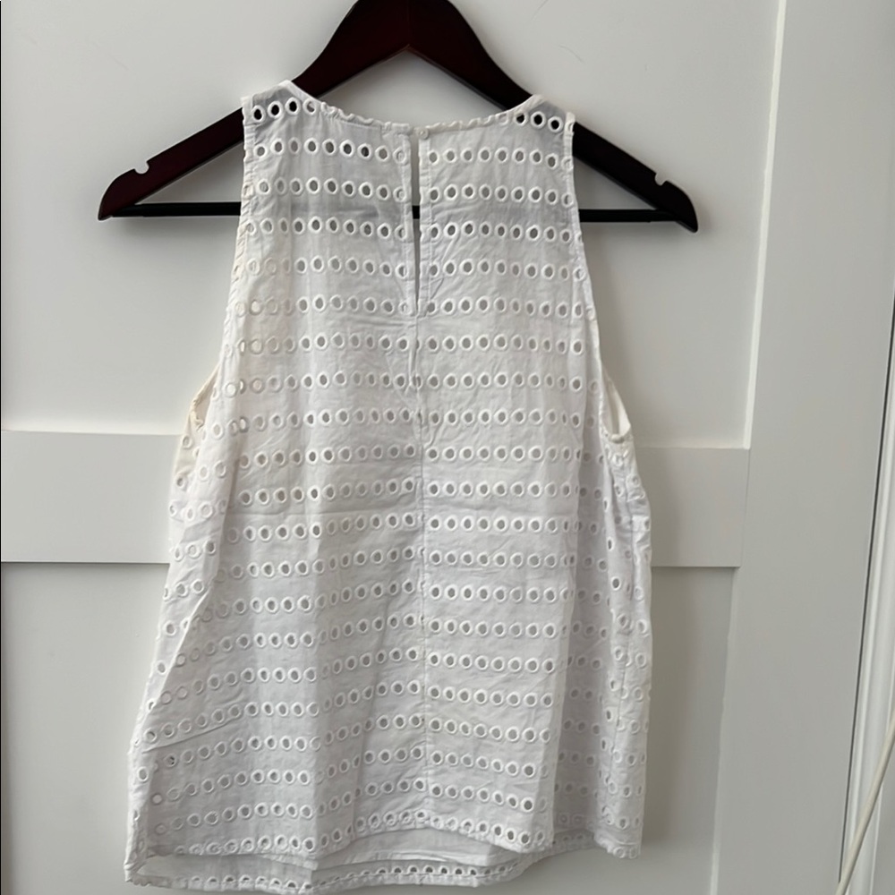 White Relaxed Boxy Tank Top with Eyelet Design - Picture 3 of 4